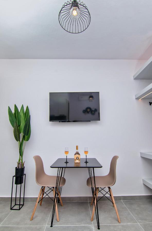 Luxury Apartment In The Center Rhodes City Εξωτερικό φωτογραφία